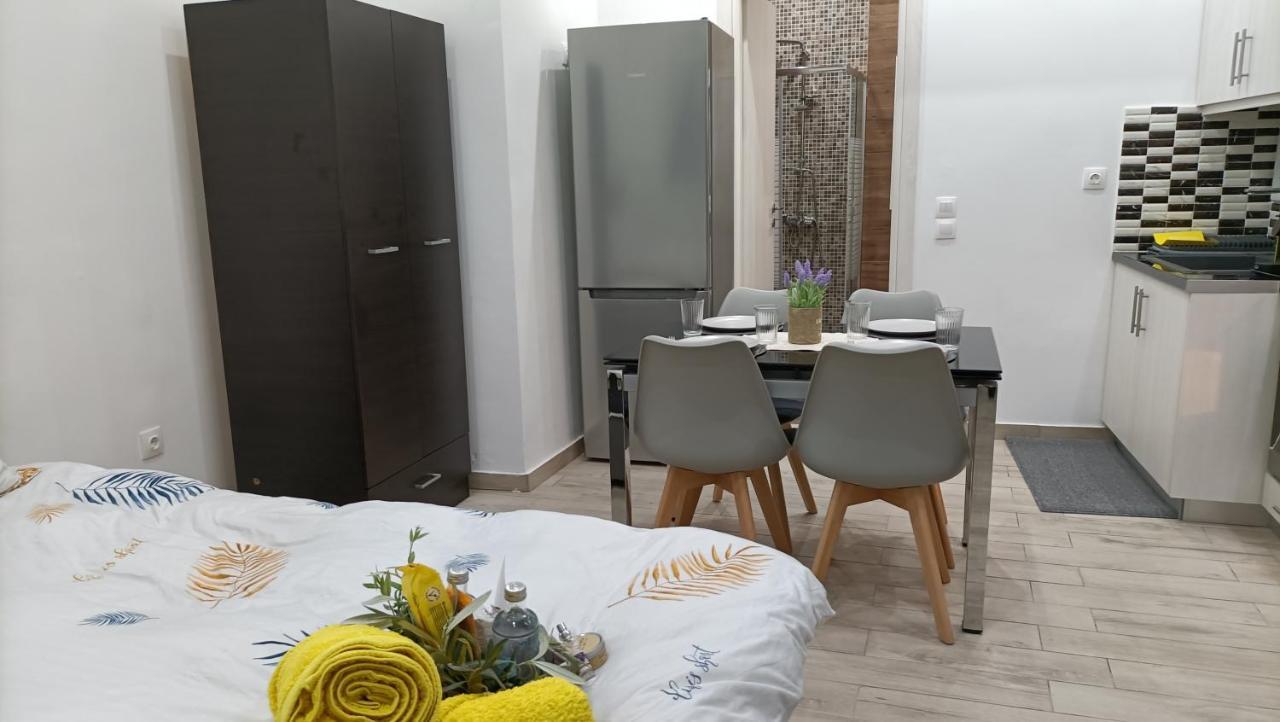 Appartamento Peaceful Oasis Atene Esterno foto