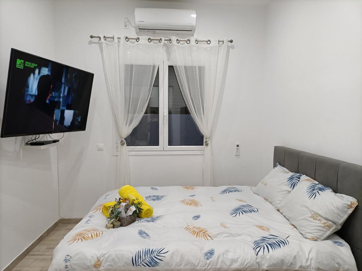 Appartamento Peaceful Oasis Atene Esterno foto