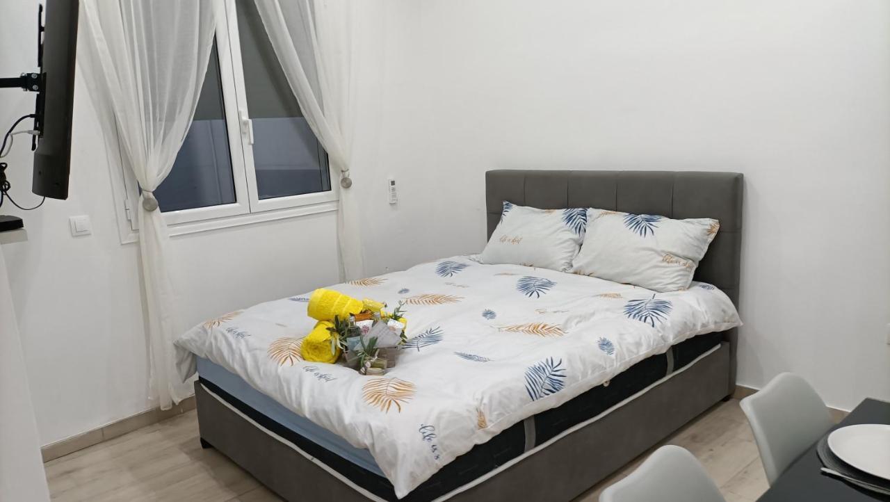 Appartamento Peaceful Oasis Atene Esterno foto
