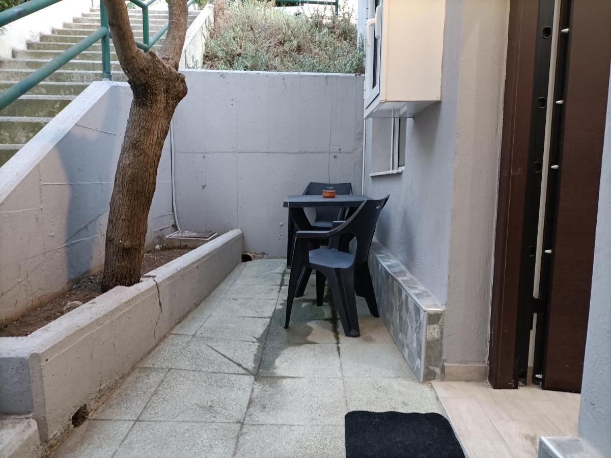 Appartamento Peaceful Oasis Atene Esterno foto